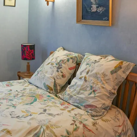 Holiday home Maison 4 A 7 Pers Jardin Et Garage Face Baie